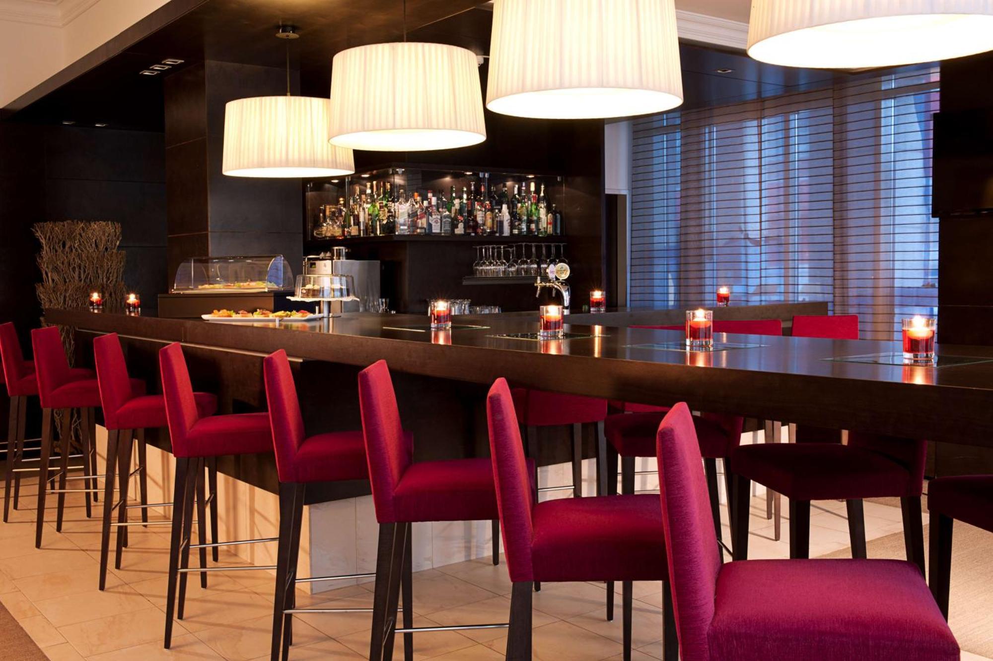 فندق إن إتش فيينا إيربورت كونفرانس سنتر سخويشات المظهر الخارجي الصورة Bar